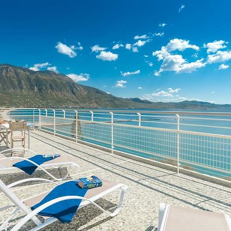 Seafront Penthouse Leo Apartamento Calamata Exterior foto