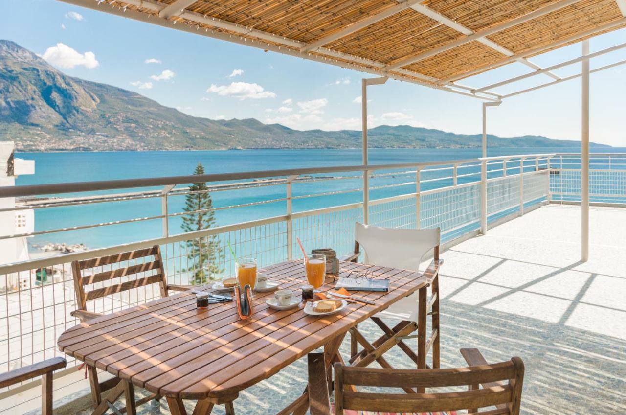 Seafront Penthouse Leo Apartamento Calamata Exterior foto